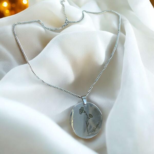 Engraving Round Stainless Necklace Thumbnail