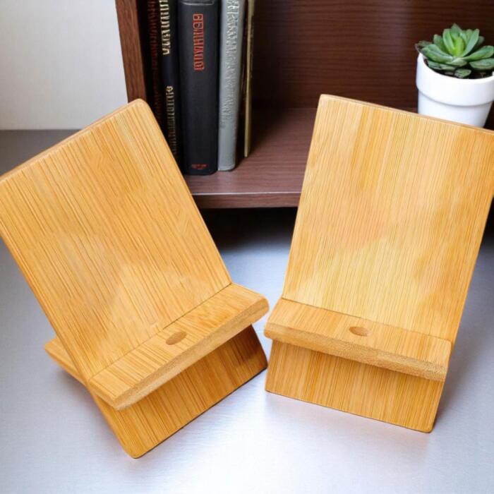 Wooden Phone Holder Thumbnail