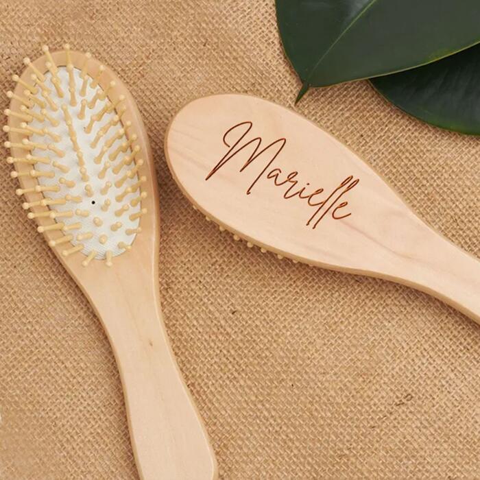 Engrave Wooden Comb Thumbnail