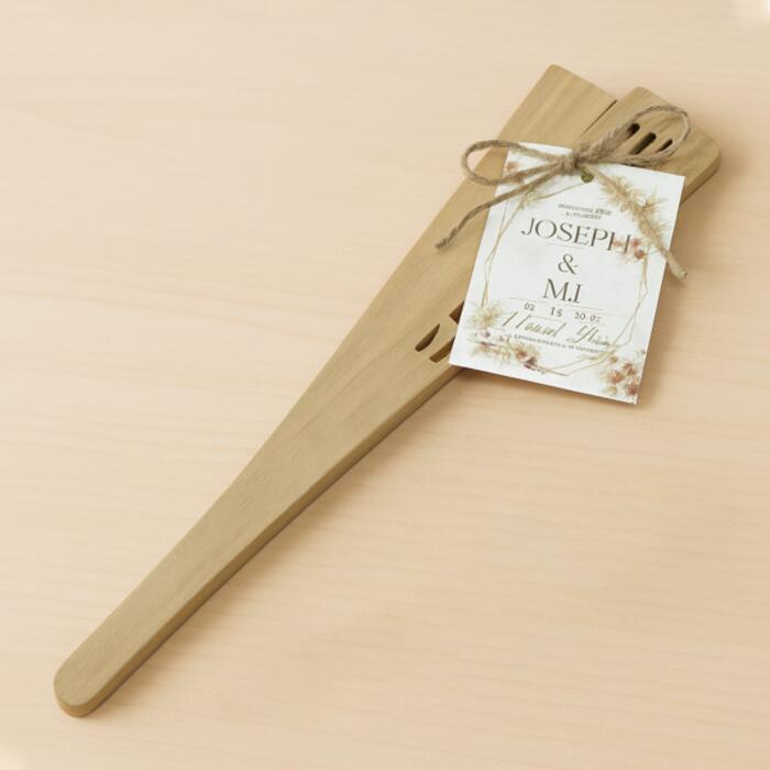 Fan Packaging w/ Printed Tag & Jute String Thumbnail