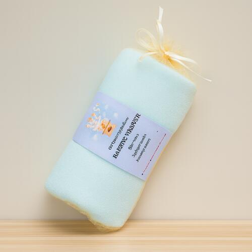 Towel Packaging with Photo Paper Tag Thumbnail