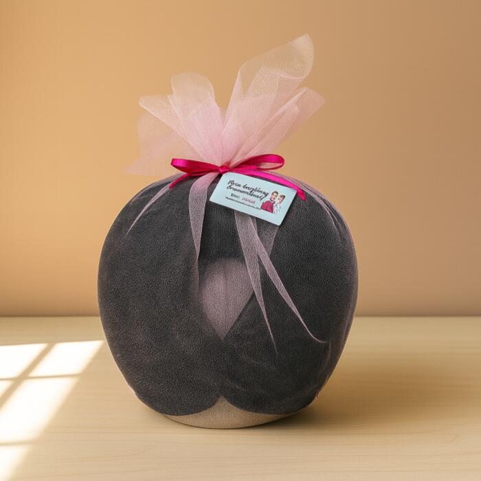 Tulle Pillow Packaging w/ Tag Thumbnail